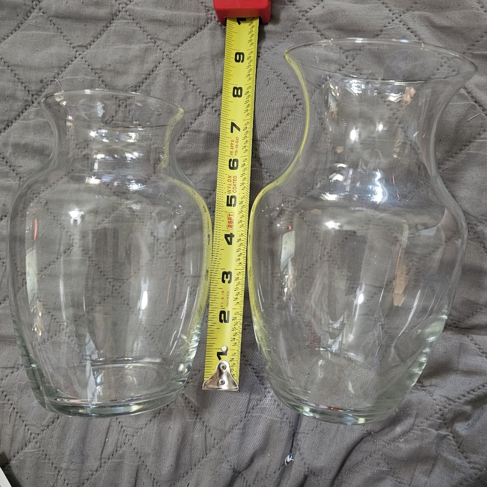 2 Vintage Libbey Clear Glass Vase - 9 In & 7 In Tall